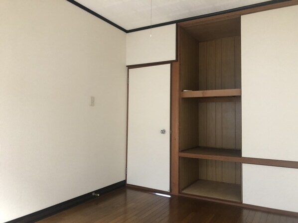 サンハイツ中本町の物件内観写真